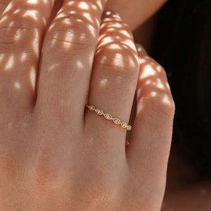 Mejuri Gold Eyelet Ring Size 8